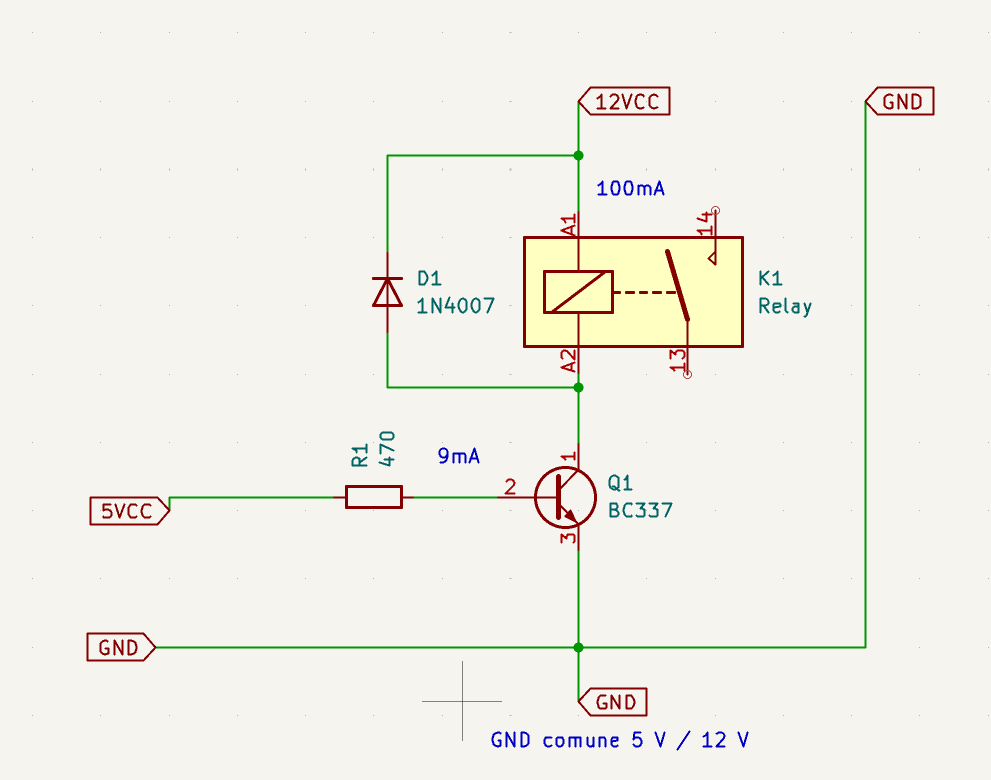 Schema con transistor BC337 che comanda un relè a 12 V, resistenza di base e diodo di protezione.